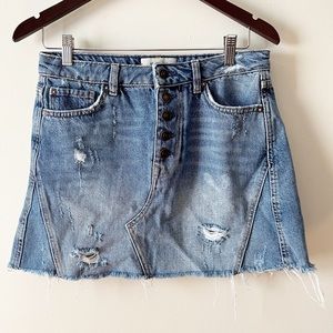 Free People We the Free Medium Blue Wash Button Front Distressed Mini Jean Skirt